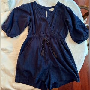 Anthropologie Puff Sleeve flattering drawstring waist romper with pockets. M.
